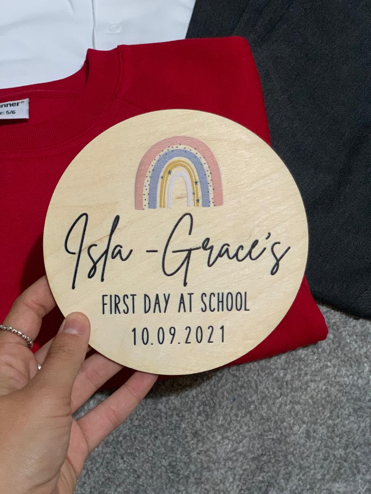 Back to school / logo disc