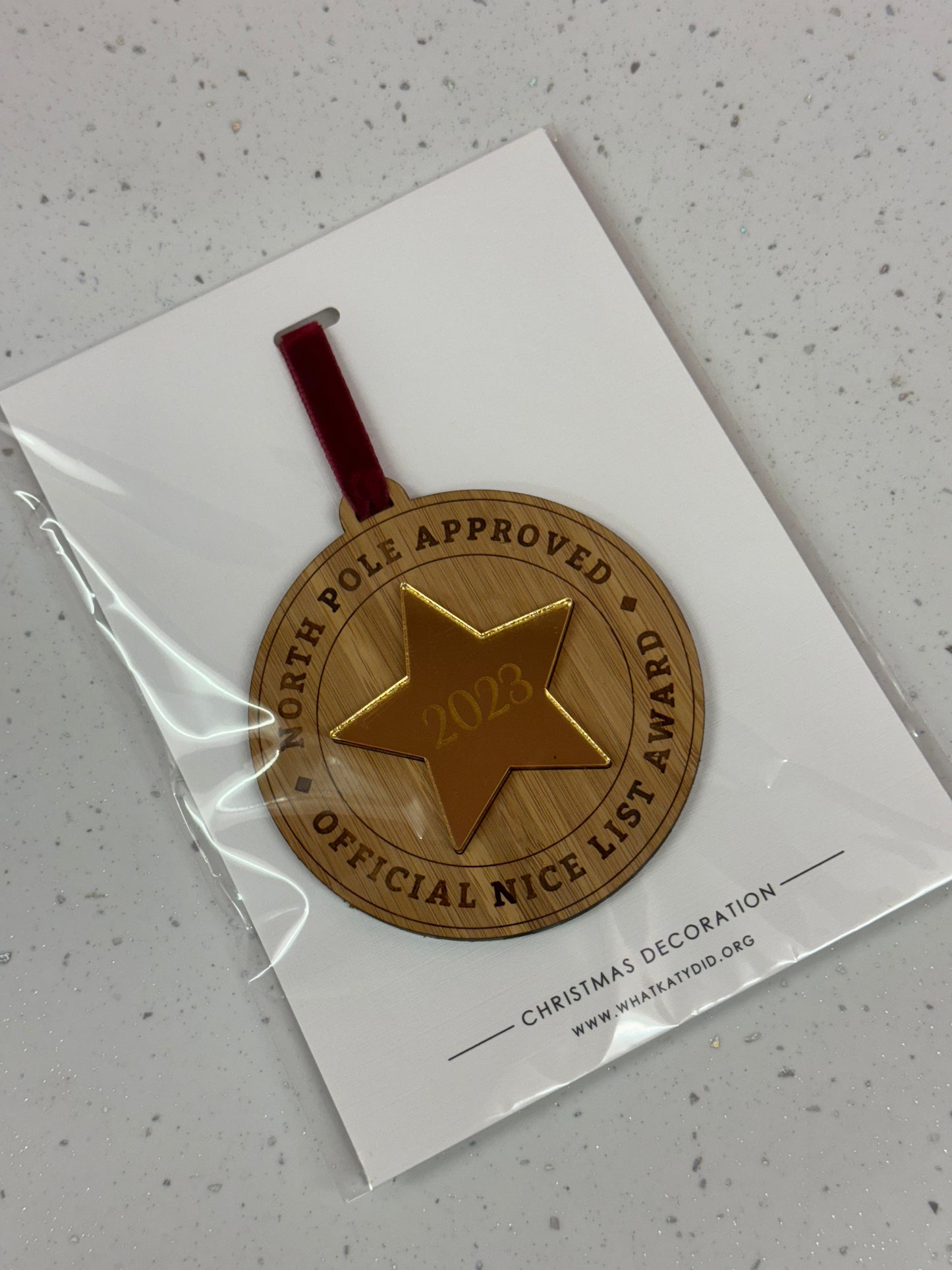 Nice List Bauble (gold star)