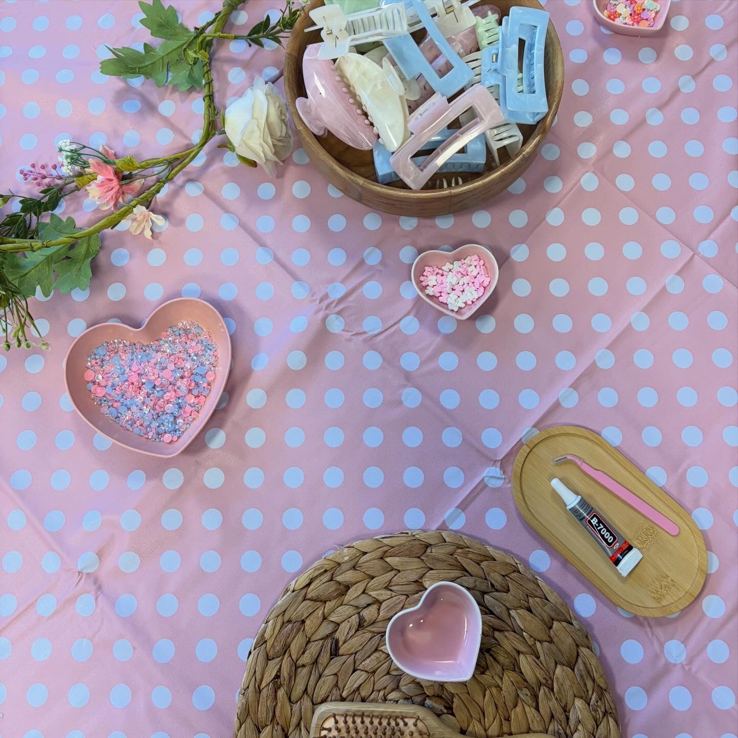 Summer create and craft club - 27th July 2026 - 11:30-12:30pm Hair Brushes & Claw Clips